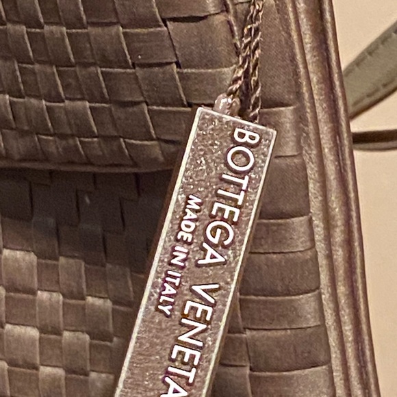 Bottega Veneta Intrecciato Turnlock Flap Crossbody Clutch with COA - Picture 7 of 10